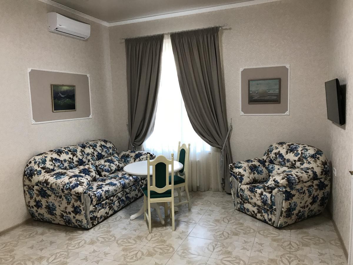 Hotel Happy Cat à Odessa Extérieur photo