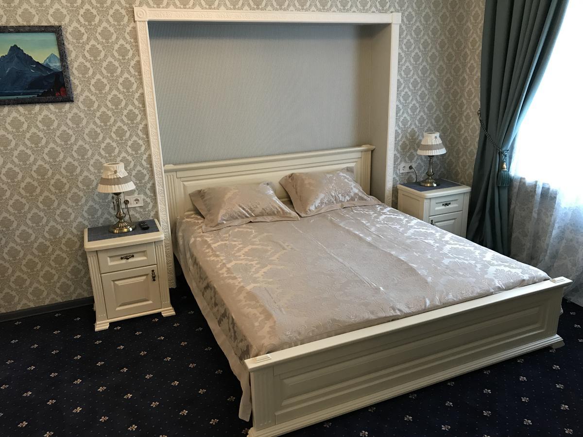 Hotel Happy Cat à Odessa Extérieur photo